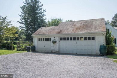 511 Warrenton Dr, Silver Spring, MD 20904 - photo 5