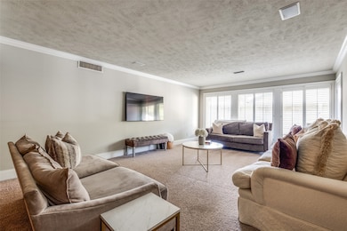 6353 Diamond Head Cir unit D, Dallas, TX 75225 - photo 4