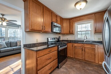 195 Reservoir St, Holden, MA 01520 - photo 6