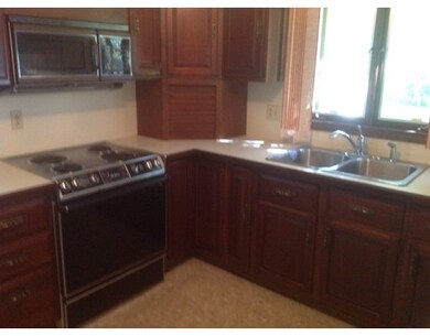 524 Shawsheen Ave, Wilmington, MA 01887 - photo 5