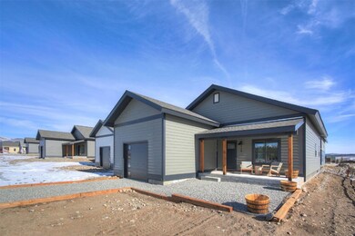 Lincoln Model Home Photos. Same model home by same builder.