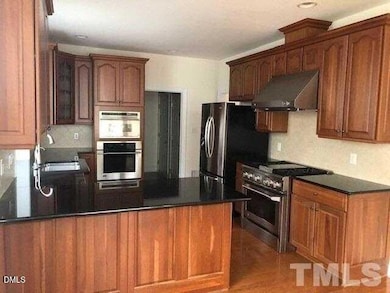 11629 Broadfield Ct, Raleigh, NC 27617 - photo 2