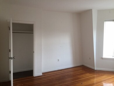 784 Main St unit 4, Cambridge, MA 02139 - photo 2