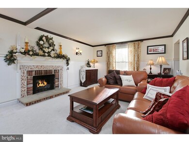 517 Whitman Dr, Blackwood, NJ 08012 - photo 4