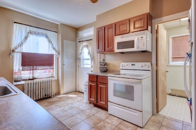 228 S West St, Allentown, PA 18102 - photo 6