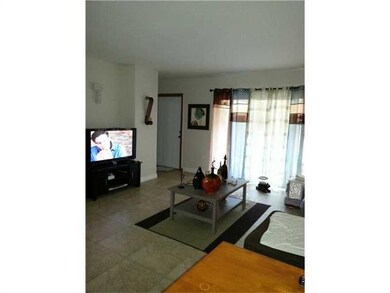 unlisted-address, Miami, FL 33193 - photo 2