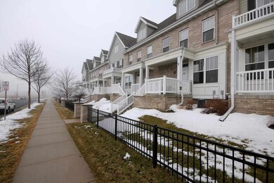 2771 Crinkle Root Dr unit 512, Fitchburg, WI 53711 - photo 2