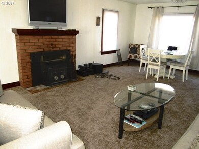 Living Room/Dining Room