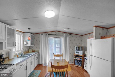 2461 Elizabeth Ave unit G-03, Temple, PA 19560 - photo 4