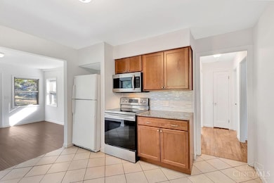 2324 Langdon Farm Rd, Cincinnati, OH 45237 - photo 6