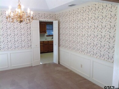 5805 5805 Sheffield Dr, Tyler, TX 75703 - photo 4