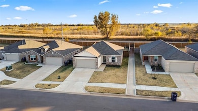 11712 NW 94th St, Yukon, OK 73099 - photo 3