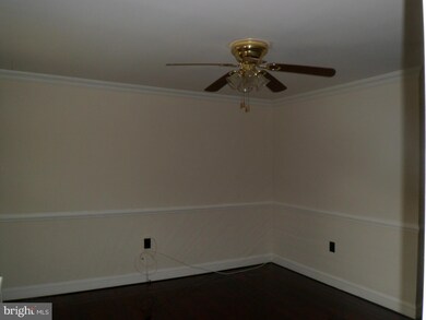 unlisted-address, Washington, DC 20032 - photo 3