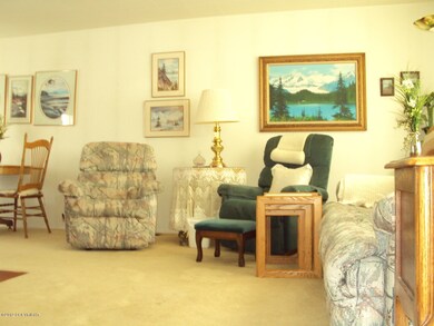 1746 Aleutian Living Room