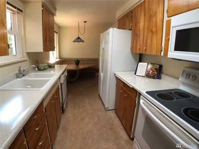 9230 217th St SW, Edmonds, WA 98020 - photo 7