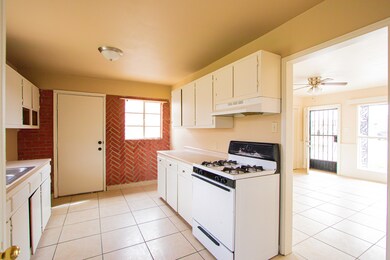 7741 Mustang Ave, El Paso, TX 79915 - photo 5