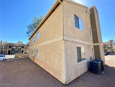 2727 Aarondavid Dr, Las Vegas, NV 89121 - photo 5