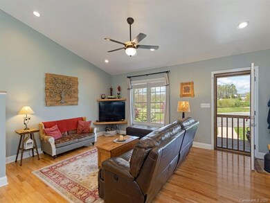 42 Faith Hill Dr, Flat Rock, NC 28731 - photo 5