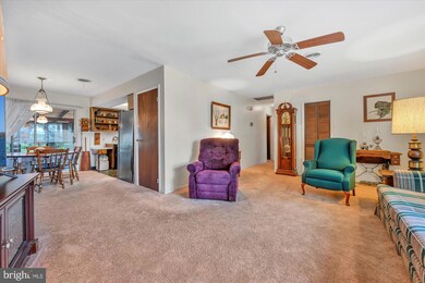 358 Forest Ln, Shoemakersville, PA 19555 - photo 4