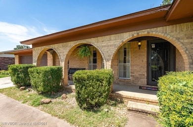 907 N 9th St, van Buren, AR 72956 - photo 2