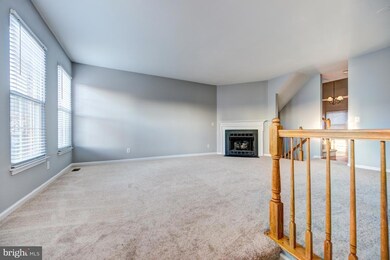 2534 James Madison Cir, Herndon, VA 20171 - photo 3