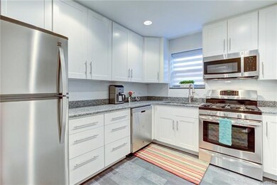 New granite Kitchen with soft close drawers, stain