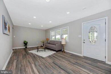 2711 Hughes Rd, Adelphi, MD 20783 - photo 5