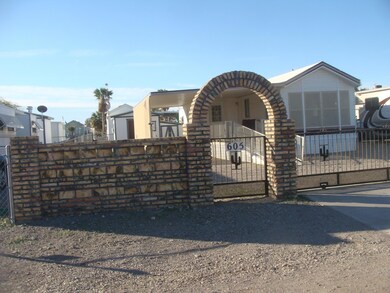 605 W Comanche Dr, Quartzsite, AZ 85346 - photo 3