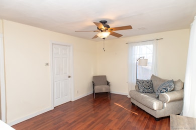 96 Hillside Ave, Shelton, CT 06484 - photo 3