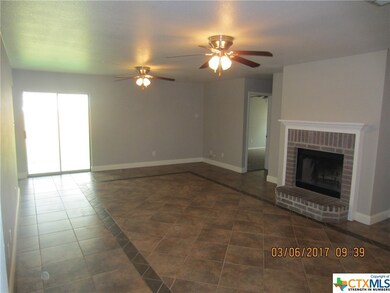2304 Breezeway Ln, Temple, TX 76502 - photo 4
