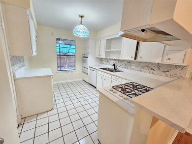 7854 Battleoak Dr, Houston, TX 77040 - photo 4