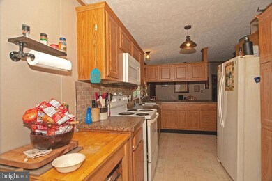 13293 Wootten Rd, Laurel, DE 19956 - photo 3