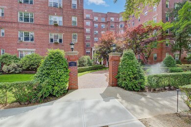 77-14 113th St unit 45, Forest Hills, NY 11375 - photo 2