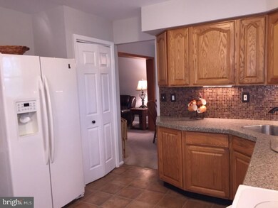 1982 Bishopwood Blvd W, Harleysville, PA 19438 - photo 7