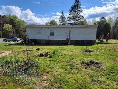 5552 Farmstead Rd, Seagrove, NC 27341 - photo 2