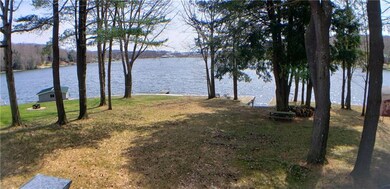 HUGE relatively flat yard to the lake.