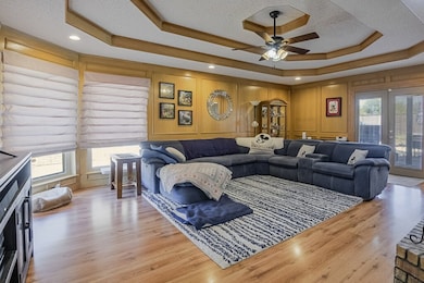 813 Shady Creek Dr, Kennedale, TX 76060 - photo 5