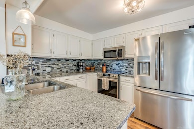 2475 Sharon Ln, Port Huron, MI 48060 - photo 6