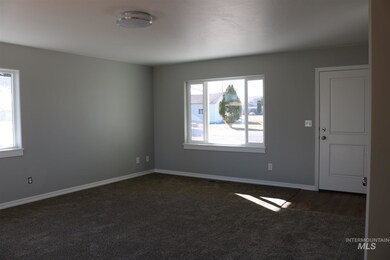 751 Schodde Ave, Burley, ID 83318 - photo 4