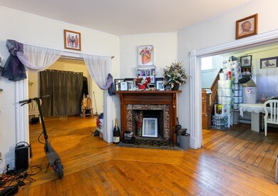 94 D St, Lowell, MA 01851 - photo 6