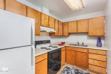 2805 W 29th Ave Anchorage AK-large-009-1