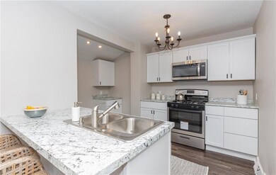 2446 E Grand Ave, Des Moines, IA 50317 - photo 2