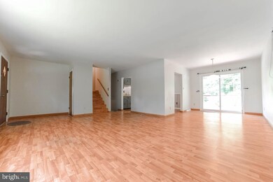 21985 Brook Dr, California, MD 20619 - photo 4