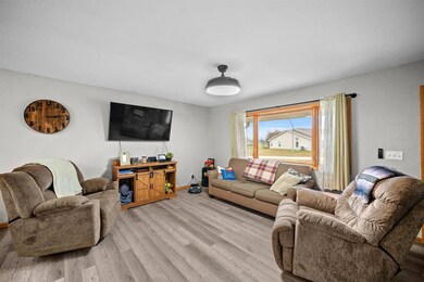 1161 S Goodrich St, Colfax, IA 50054 - photo 4