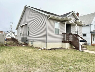 519 7th Ave SW, Cedar Rapids, IA 52404 - photo 3