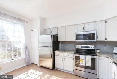 33 Tenby Ct, Lutherville Timonium, MD 21093 - photo 3