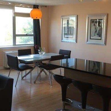 2 Hammond Pond Prwy unit 503, Newton, MA 02467 - photo 5