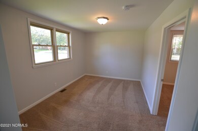 1021 Daniel Ct, Jacksonville, NC 28540 - photo 5