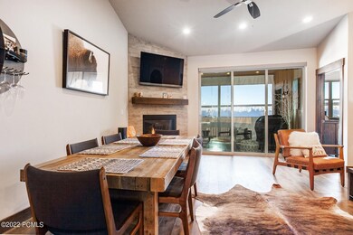 4_Great-Room_1800x1200_3818450