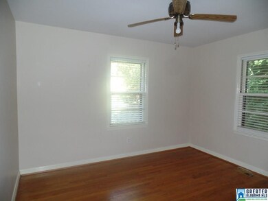 517 22nd Ln NE, Center Point, AL 35215 - photo 4